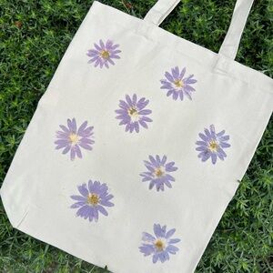 Purple Daisy Tote Bag